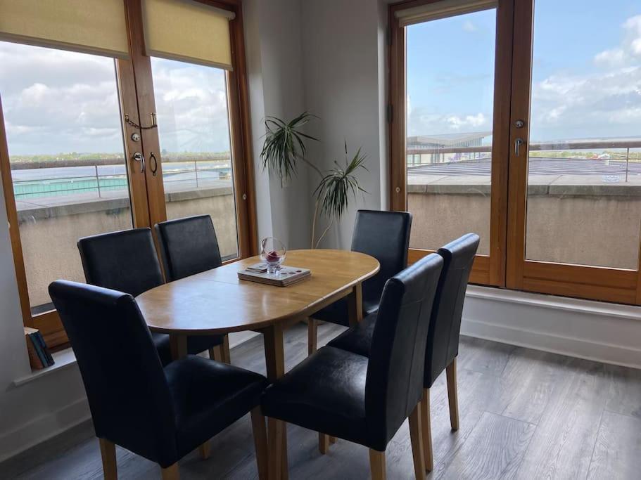 Vera'S Penthouse Wexford Exterior photo