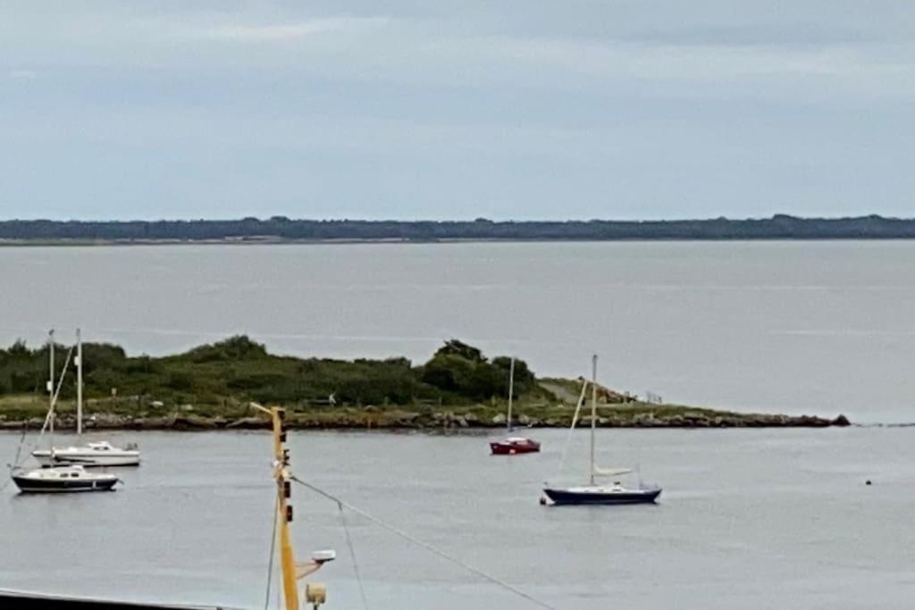Vera'S Penthouse Wexford Exterior photo